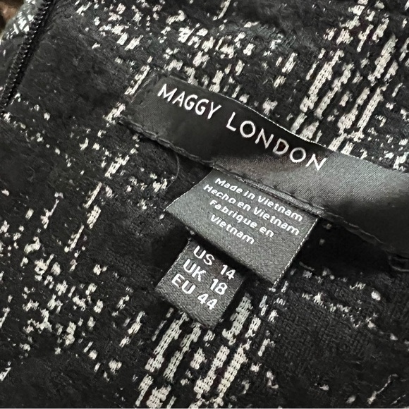 Maggie London textured knit printed midi dress 14 - Picture 6 of 7